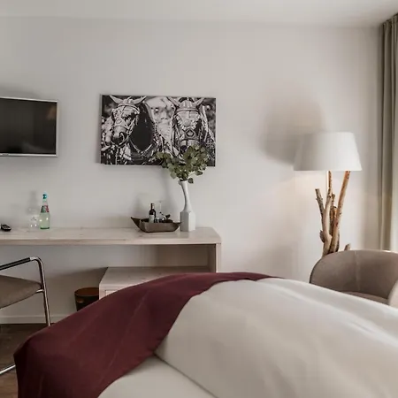 Lago Hotel 3*